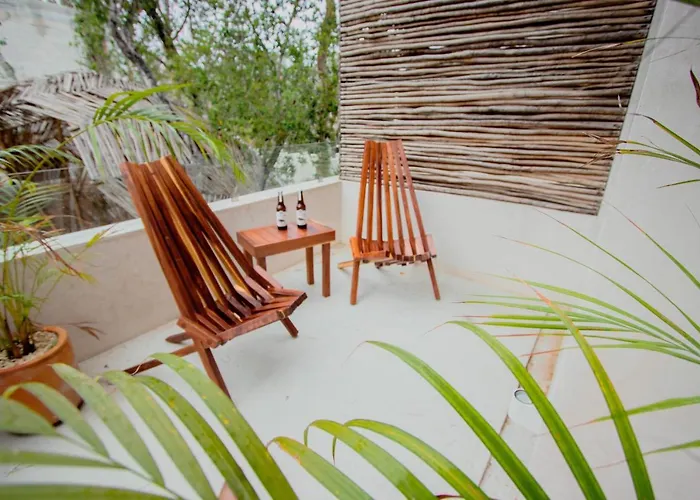 Spacious 2br - Wide Balcony W/tub & Yoga Deck *